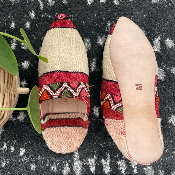 NWT Verve Culture bohemian Moroccan Kilim house slippers - Picture 3 of 6